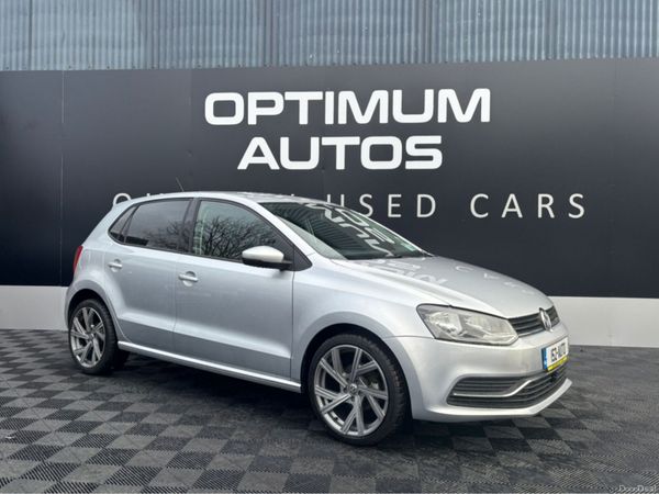 Volkswagen Polo Hatchback, Petrol, 2015, Silver