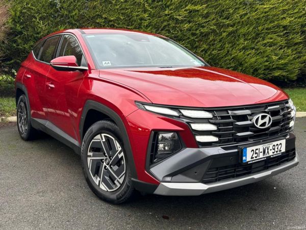 Hyundai Tucson MPV, Diesel, 2025, Red