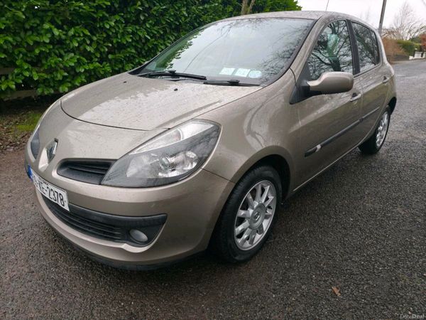 Renault Clio Hatchback, Ethanol Petrol, 2009, Gold