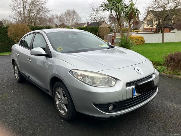 Renault Fluence Saloon, Diesel, 2012, Silver
