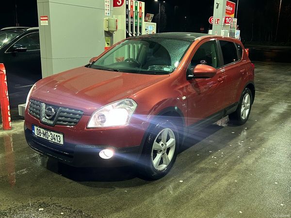 Nissan Qashqai Hatchback, Petrol, 2008, Red