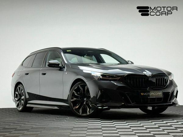 BMW 5-Series Estate, Petrol Plug-in Hybrid, 2025, Grey