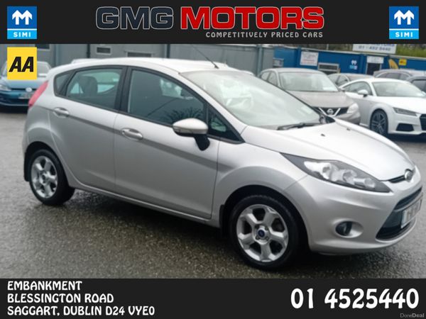 Ford Fiesta Hatchback, Petrol, 2011, Silver
