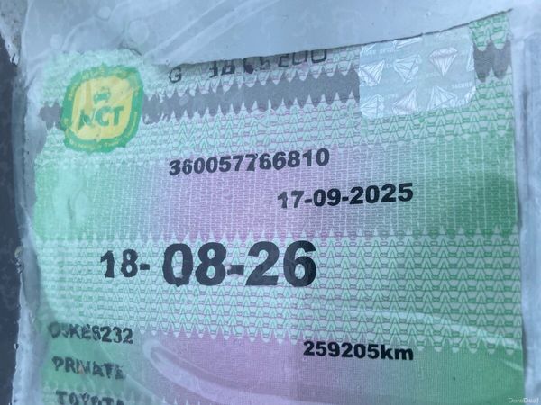 Toyota Avensis Saloon, Petrol, 2005, Green