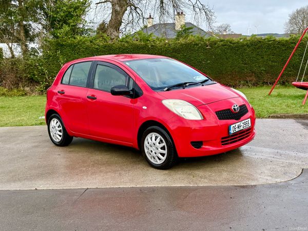 Toyota Yaris Hatchback, Petrol, 2006, Red