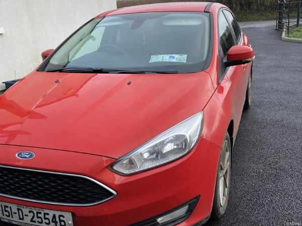 Ford Focus Hatchback, Diesel, 2015, Red