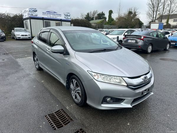 Honda Grace Saloon, Petrol Hybrid, 2014, Silver