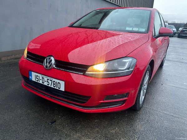 Volkswagen Golf Hatchback, Petrol, 2015, Red
