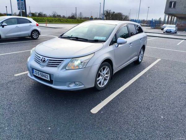 Toyota Avensis Estate, Diesel, 2012, Silver