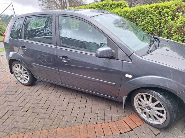 Ford Fiesta Hatchback, Petrol, 2008, Grey