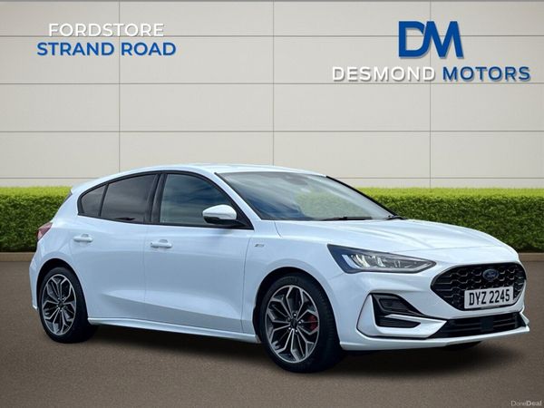 Ford Focus Hatchback, Petrol Hybrid, 2025, White