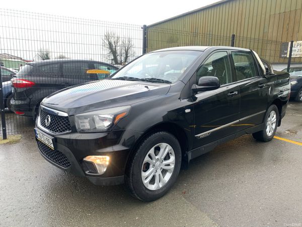 SsangYong Korando SUV, Diesel, 2016, Black