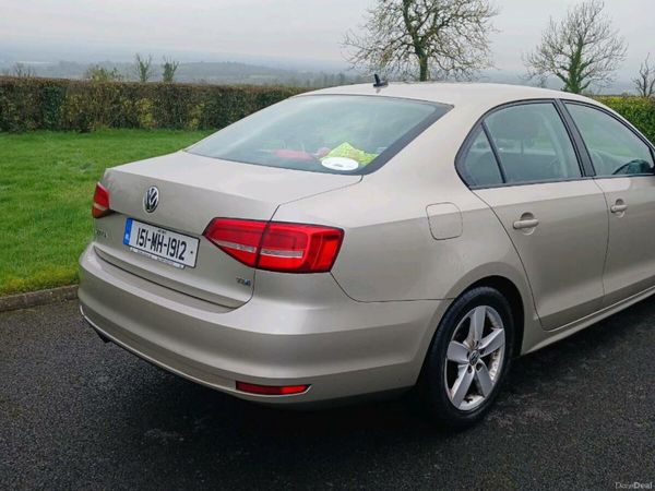 Volkswagen Jetta Saloon, Diesel, 2015, Silver