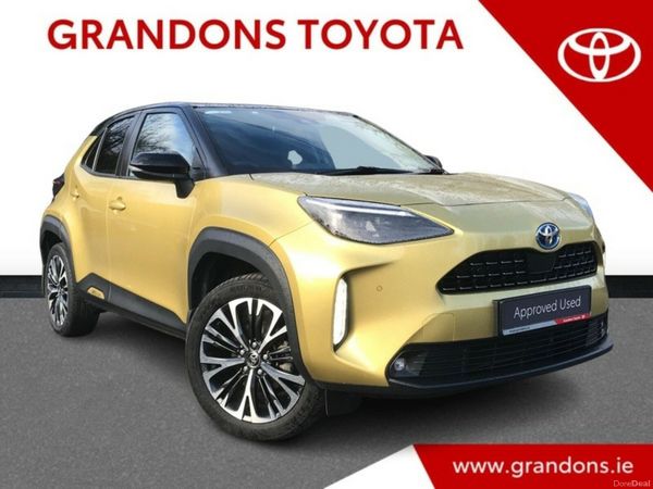 Toyota Yaris Cross Hatchback, Petrol Hybrid, 2024, Yellow