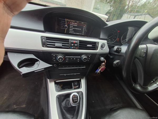 BMW 3-Series Saloon, Diesel, 2011, White