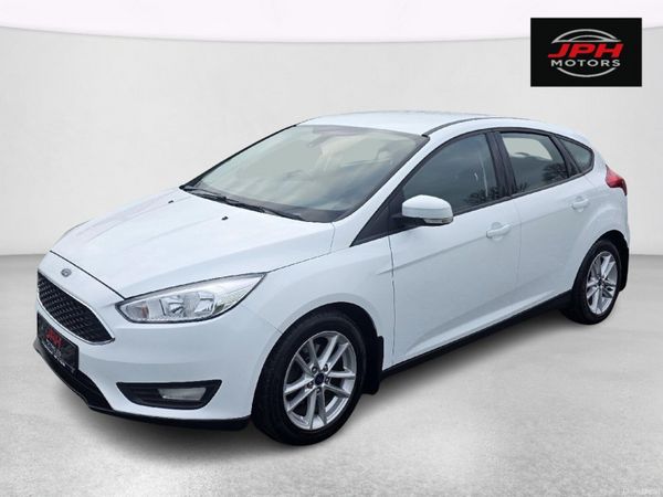 Ford Focus Hatchback, Diesel, 2016, White