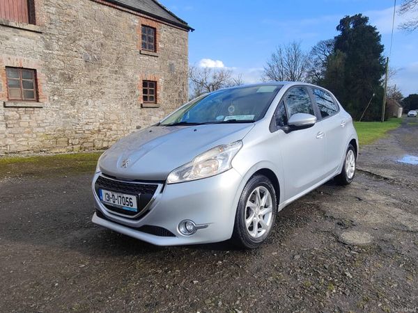 Peugeot 208 Hatchback, Diesel, 2013, Grey