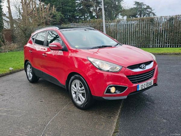Hyundai ix35 SUV, Diesel, 2012, Red