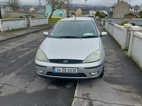 Ford Focus Hatchback, Petrol, 2004, Silver