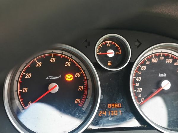 Opel Astra Hatchback, Petrol, 2008, Silver