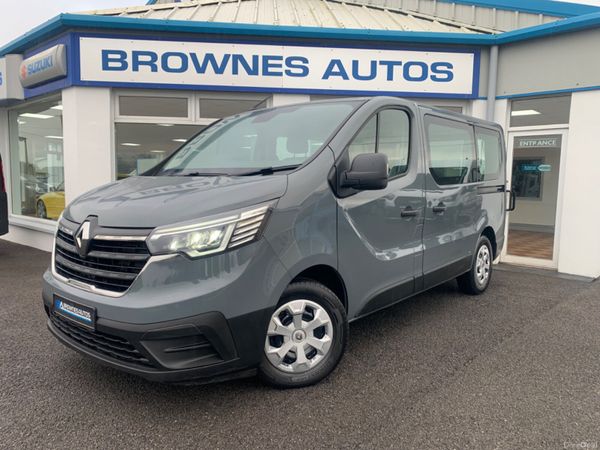 Renault Trafic MPV, Diesel, 2023, Grey