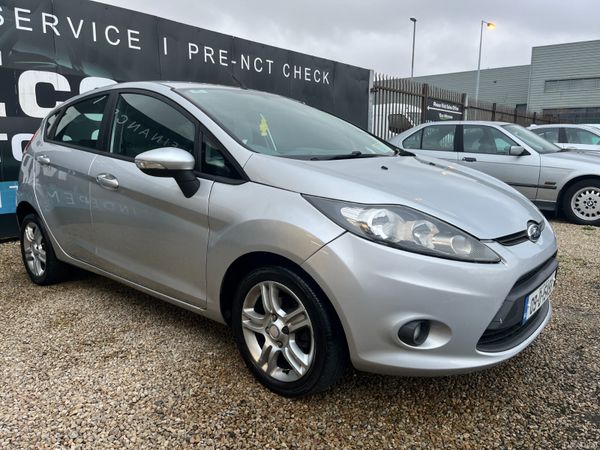 Ford Fiesta Hatchback, Petrol, 2009, Silver