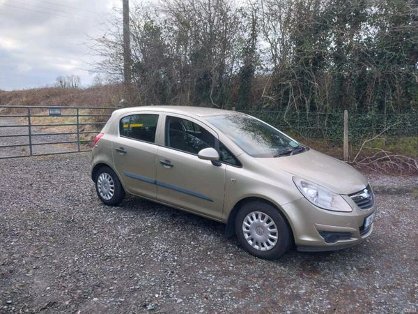 Opel Corsa Hatchback, Petrol, 2008, Silver
