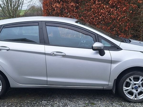 Ford Fiesta Hatchback, Diesel, 2013, Silver