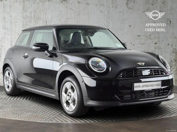 Mini Cooper Hatchback, Petrol, 2025, Black