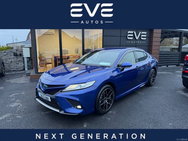 Toyota Camry Saloon, Petrol Hybrid, 2020, Blue