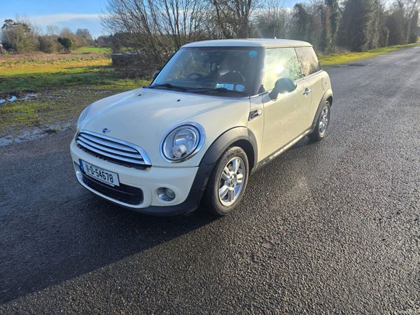 Mini One Hatchback, Diesel, 2011, White