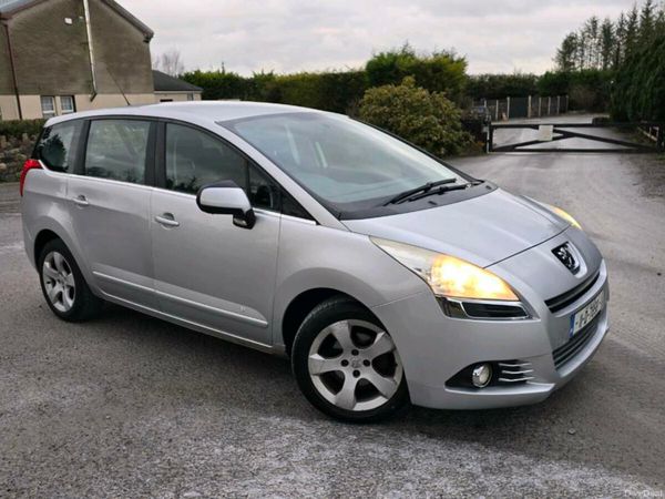 Peugeot 5008 MPV, Diesel, 2011, Grey
