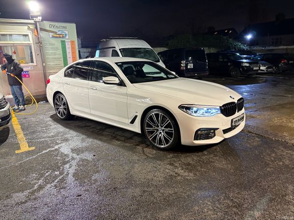 BMW 5-Series Saloon, Petrol Plug-in Hybrid, 2017, White