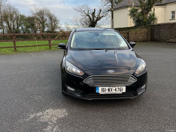 Ford Focus Hatchback, Petrol, 2016, Black