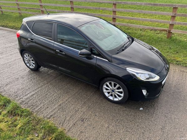 Ford Fiesta Hatchback, Diesel, 2019, Black