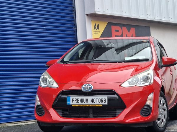 Toyota Aqua Hatchback, Petrol Hybrid, 2016, Red