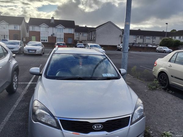 Kia Ceed Estate, Diesel, 2012, Silver