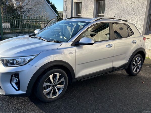 Kia Stonic Estate/Jeep, Petrol, 2021, Grey