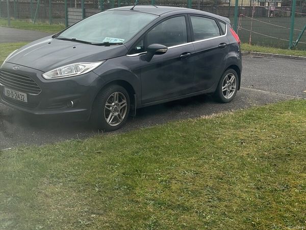 Ford Fiesta Hatchback, Petrol, 2015, Blue