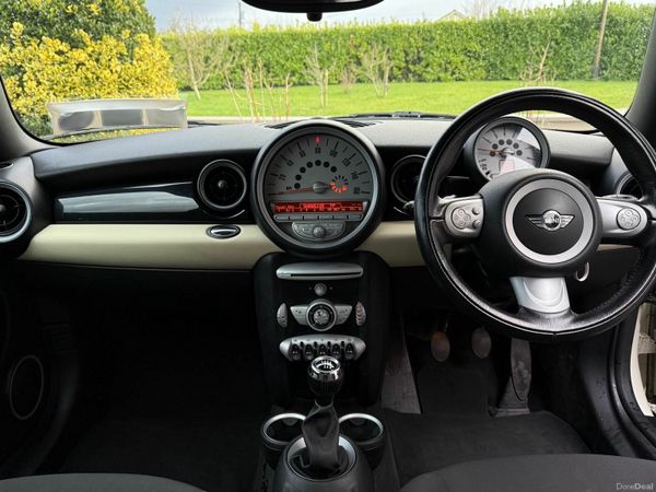 Mini One Estate, Petrol, 2009, White