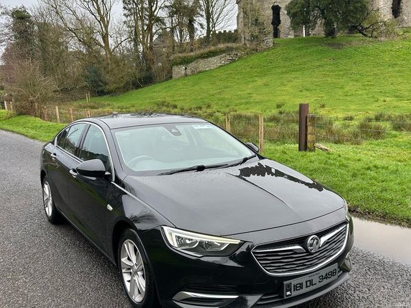 Vauxhall Insignia Hatchback, Diesel, 2018, Black