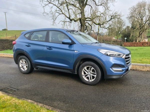 Hyundai Tucson SUV, Diesel, 2015, Blue