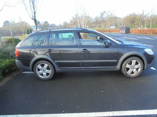 Skoda Octavia Estate, Diesel, 2011, Black