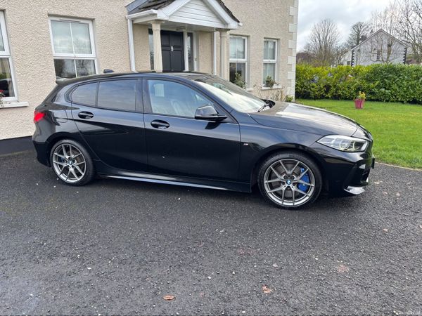 BMW 1-Series Hatchback, Diesel, 2021, Black