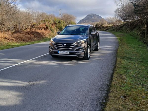 Hyundai Tucson SUV, Diesel, 2017, Brown