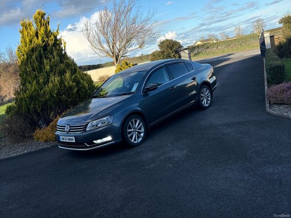 Volkswagen Passat Saloon, Diesel, 2013, Grey
