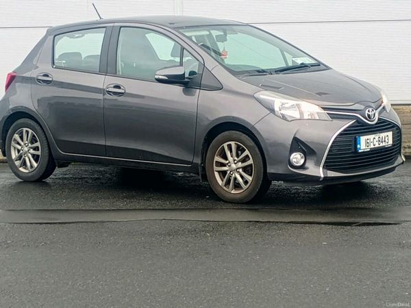 Toyota Yaris Hatchback, Petrol, 2016, Grey