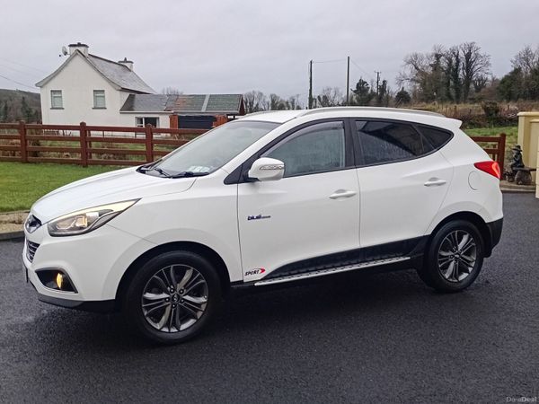 Hyundai ix35 SUV, Diesel, 2015, White