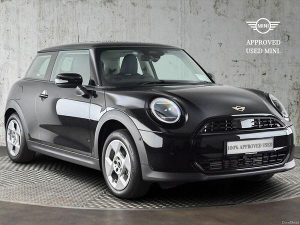 Mini Cooper Hatchback, Petrol, 2025, Black