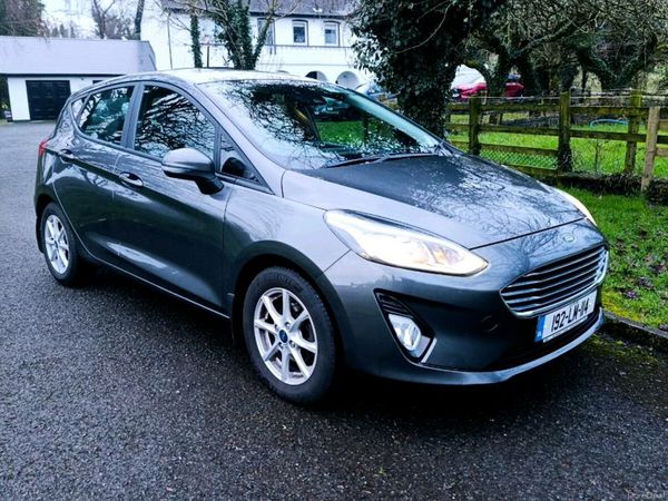 Ford Fiesta Hatchback, Petrol, 2019, Grey